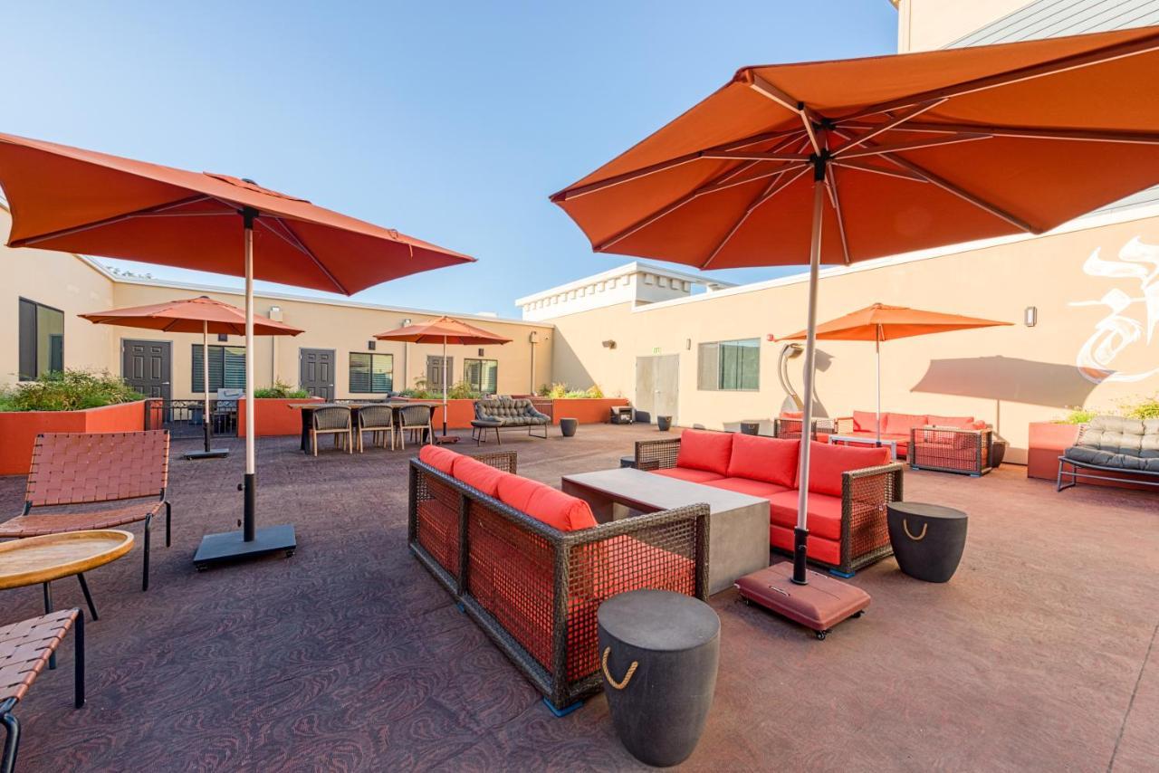 Lexen Newhall & - Near Six Flags Magic Mountain Hotel 2*